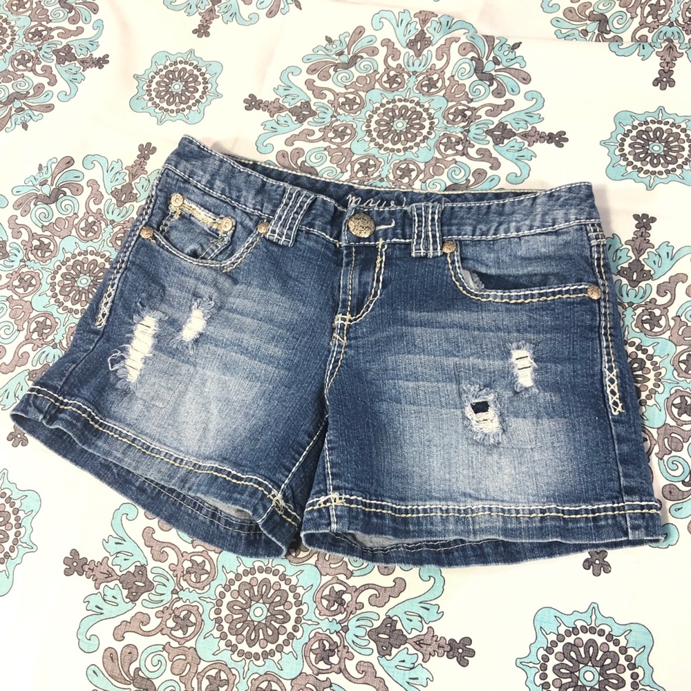 Maurice’s Relaxed Leg Jean Shorts
